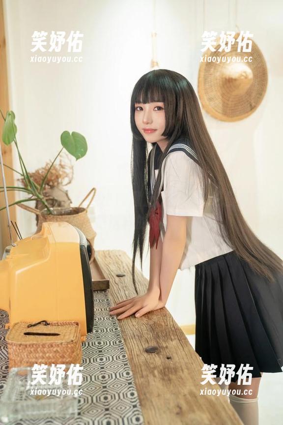 爆机少女喵小吉 当爆机少女喵小吉遇上蕾丝,壁纸里的风景竟是这样的放荡不羁!