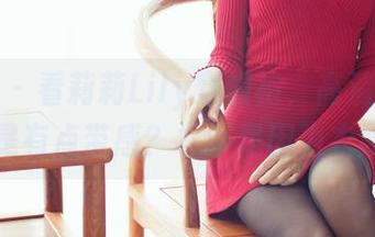 爱蜜社 – 看莉莉Lily穿旗袍，高清照片是不是有点带感？才不是因为衣服…