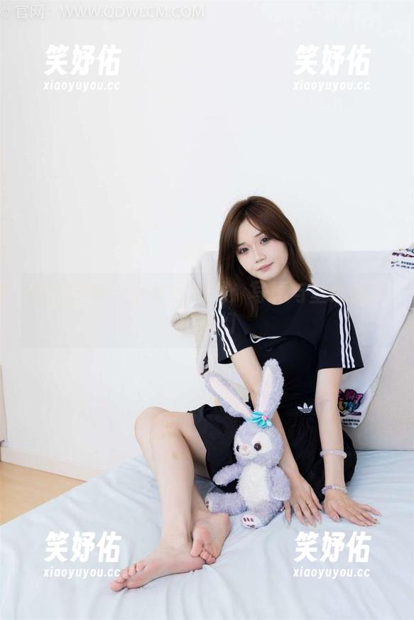 物恋传媒-小茶 物恋传媒 - 小茶在探戈:写真与壁纸的人生如幻