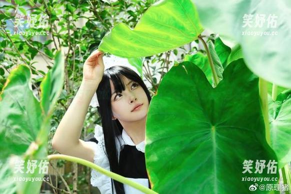 白莉爱吃巧克力的户外冒险：当定制作品邂逅大自然！