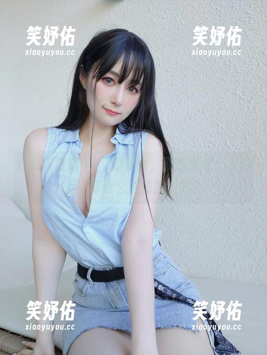 白银81 看到“白银81”的原图,就想默念:这世上还有这么清纯的人吗?