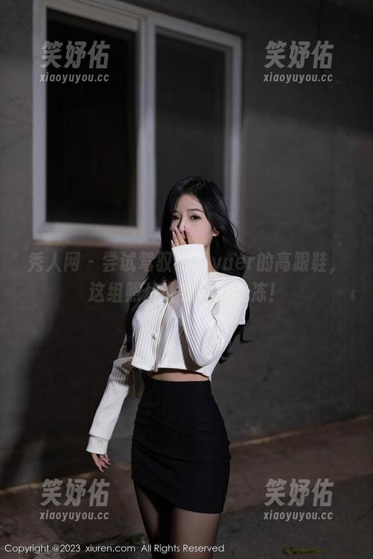 秀人网-冷月yuer 秀人网 - 尝试驾驭冷月yuer的高跟鞋,这组照片让我内心鸡冻!