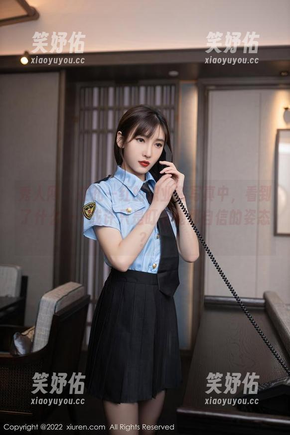 秀人网-孔一红 秀人网 - 在孔一红的职业装写真中,看到了什么……或许只是盯着她那自信的姿态?