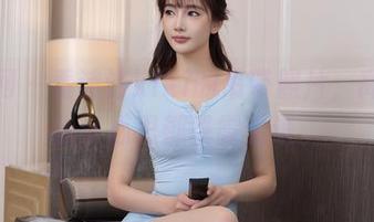 秀人网 – 看诗诗kiki的吊带照片，高清得我小心思都暴露无遗。
