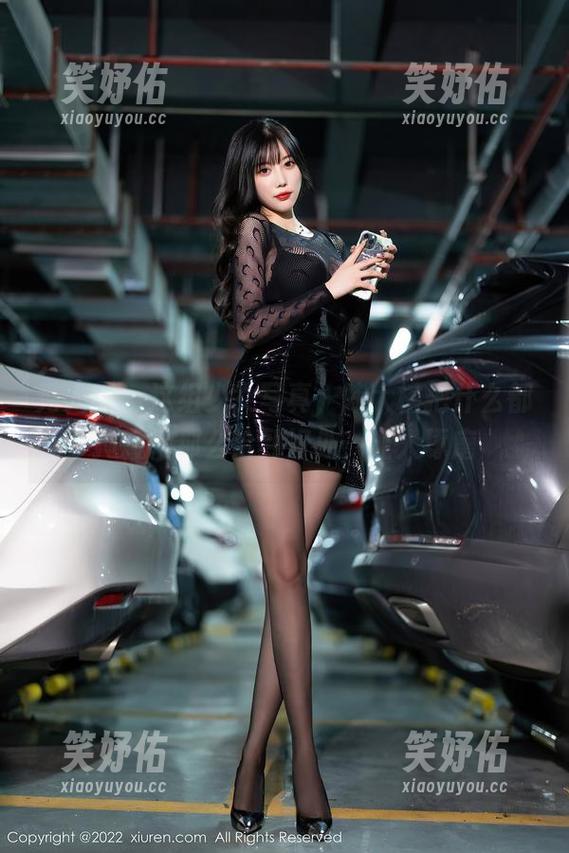 秀人网-陈大榕 秀人网 - 这组少女写真,陈大榕把什么都掩藏得那么恰到好处,让人琢磨