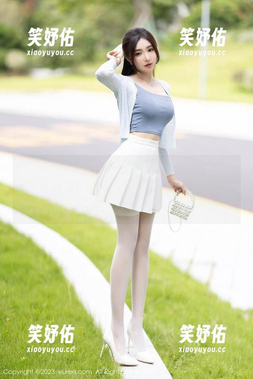 秀人网-陈雅漫VICKY 秀人网 - 风不风不重要,最新美图中的果然是陈雅漫VICKY的旗袍,真得要多看几眼!