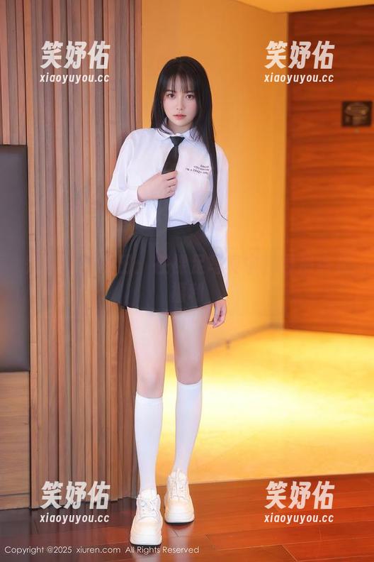 秀人网-麦田 秀人网 - 麦田:在裸足写真中找寻那点儿福利
