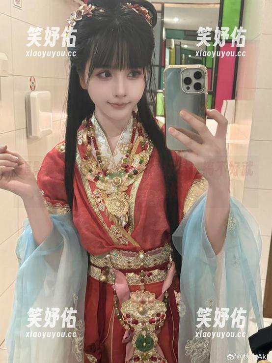 秋山AkI 摄影师秋山AkI的图库:狂三,搞不好就是你刚掉的美好