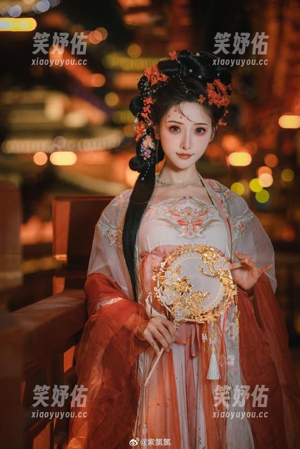 紫氯氯 紫氯氯的樱花梦游:原图像是在偷懒,更新则变明亮了,哦,你懂的
