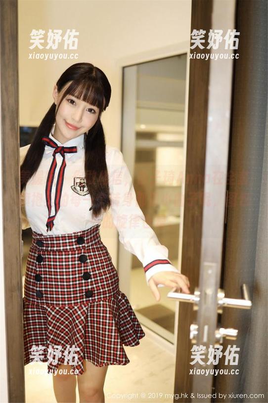 美媛馆-徐子琦Anna 美媛馆 - 你敢相信,徐子琦Anna在全套旗袍里的每一个转身都是小曲子呢,图包中的旋律也是。