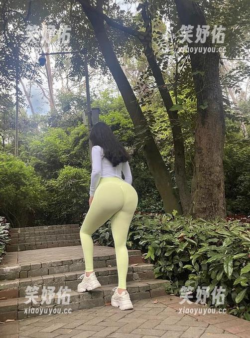 艾拉·isla 微密圈 - 最新写真集发布,艾拉·isla的‘小心心’究竟是啥?让我好奇!
