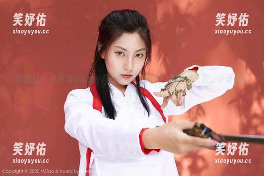 蜜桃社-小草莓Berry 蜜桃社 - 小草莓Berry与“秘书”玩法:美图全开放,0元体验!