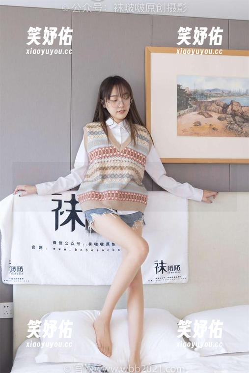 袜啵啵-稚予 袜啵啵 - “天鹅绒黑袜聚集地,稚予带你穿越袜子的边界”——写真合集