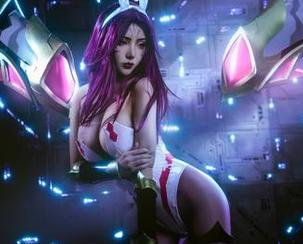 当女仆遇上图包：雯妹不讲道理的1号本，总有那么一瞬让我掉进了幻想。