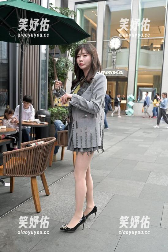 魔镜街拍-曼曼 魔镜街拍 - 曼曼的睡衣时刻,图包里藏的懒散
