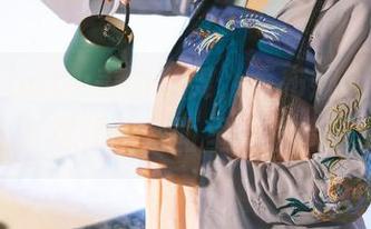 鹿八岁baby美图乱舞，西布娜Sibuna，多想体验画面里的小情绪。