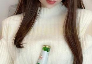 钱花得值!看鹿野希的黑丝吊带袜作品
